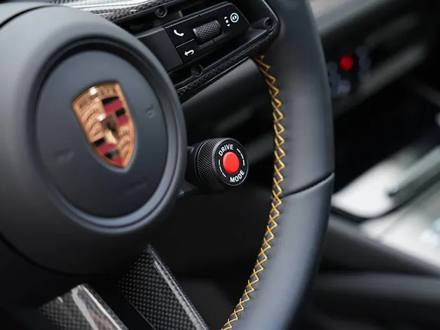 PORSCHE Cayenne Turbo E-Hybrid Coupé mit GT-Paket