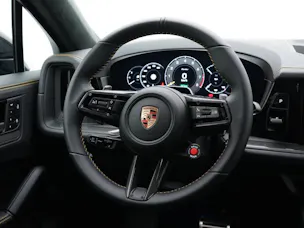 PORSCHE Cayenne Turbo E-Hybrid Coupé mit GT-Paket
