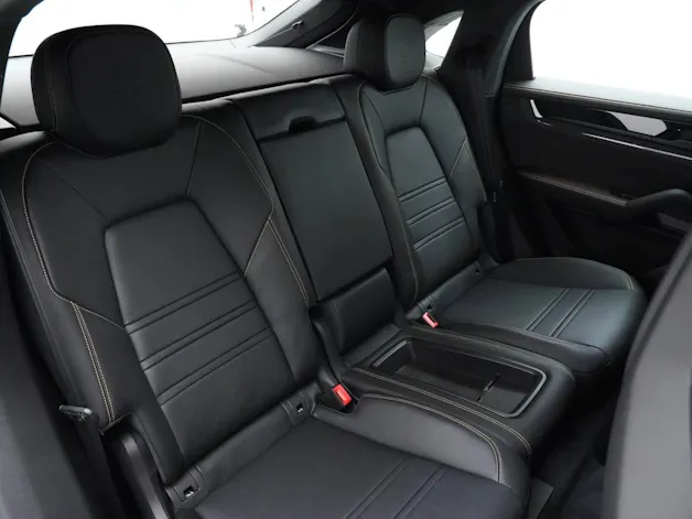 PORSCHE Cayenne Turbo E-Hybrid Coupé mit GT-Paket