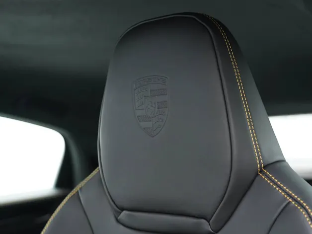 PORSCHE Cayenne Turbo E-Hybrid Coupé mit GT-Paket