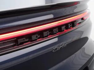PORSCHE Cayenne Turbo E-Hybrid Coupé mit GT-Paket