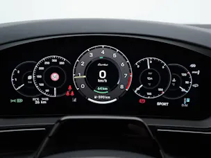 PORSCHE Cayenne Turbo E-Hybrid Coupé mit GT-Paket