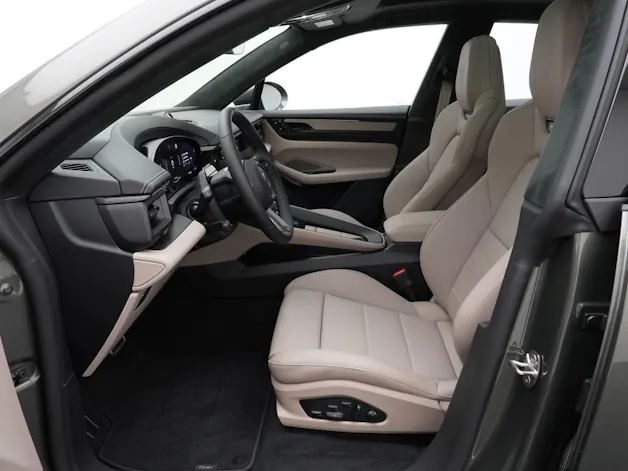 PORSCHE Macan Turbo