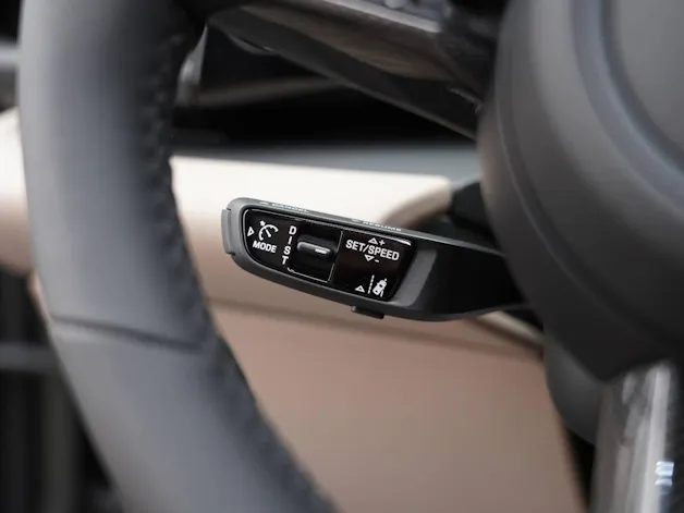 PORSCHE Macan Turbo
