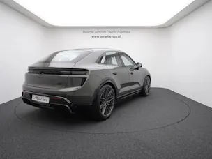 PORSCHE Macan Turbo