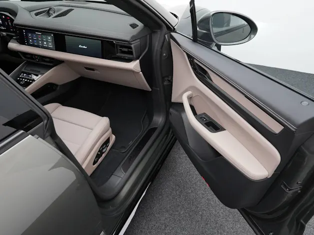 PORSCHE Macan Turbo