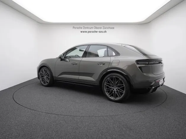 PORSCHE Macan Turbo