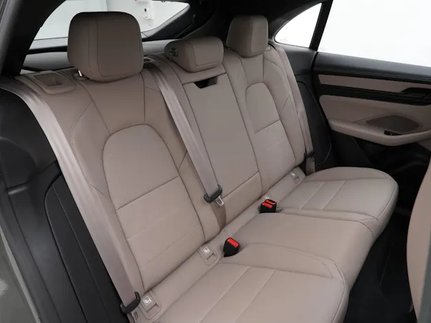 PORSCHE Macan Turbo