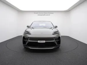PORSCHE Macan Turbo