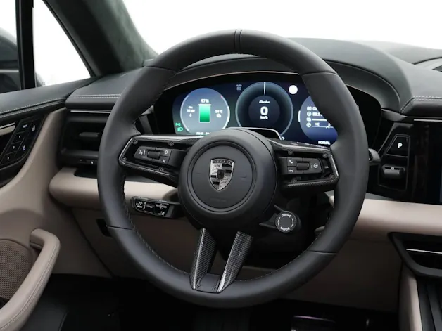 PORSCHE Macan Turbo