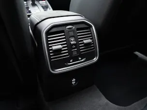 PORSCHE Macan GTS