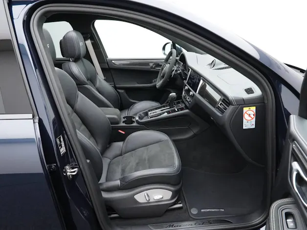 PORSCHE Macan GTS