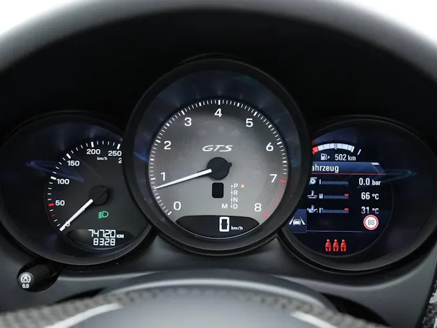 PORSCHE Macan GTS