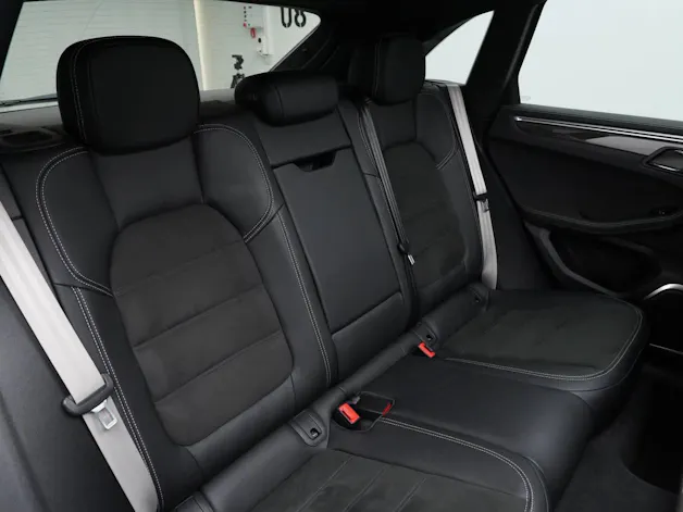 PORSCHE Macan GTS