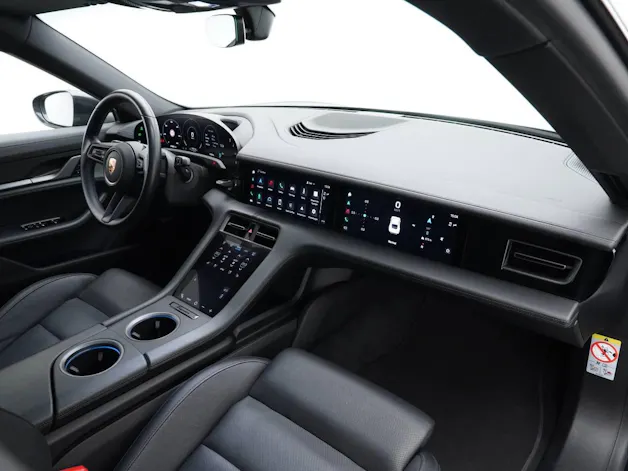 PORSCHE Taycan 4S
