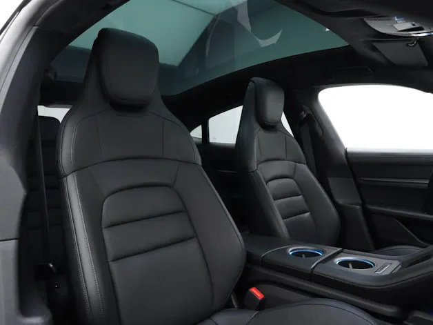 PORSCHE Taycan 4S