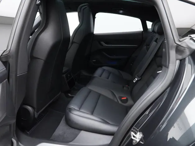 PORSCHE Taycan 4S