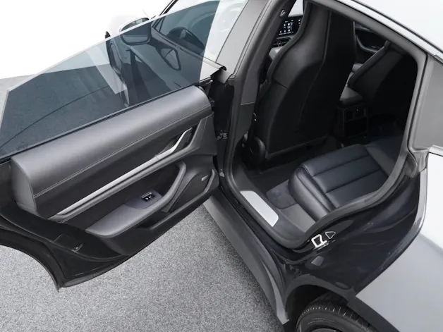 PORSCHE Taycan 4S