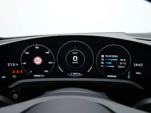 PORSCHE Taycan 4S