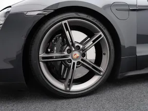 PORSCHE Taycan 4S
