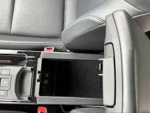 Toyota Prius 2.0 Plug-In-Hybrid Premium