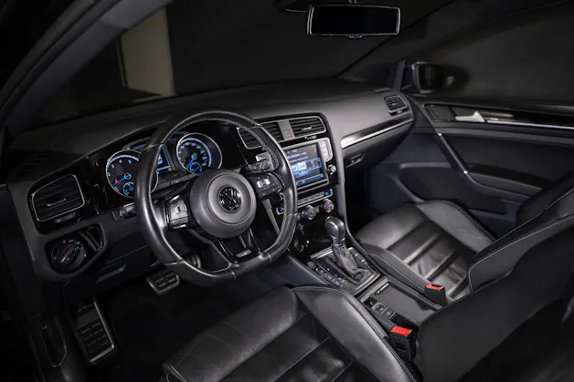 VW Golf VII 2.0 TSI R DSG 4motion