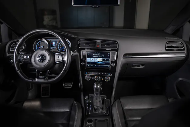 VW Golf VII 2.0 TSI R DSG 4motion