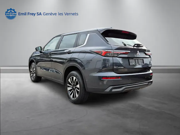 Mitsubishi Outlander 2.4 PHEV Inform 4x4