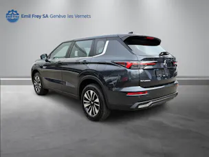 Mitsubishi Outlander 2.4 PHEV Inform 4x4