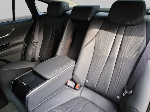 Toyota Mirai Fuel Cell Platinum 45984/000