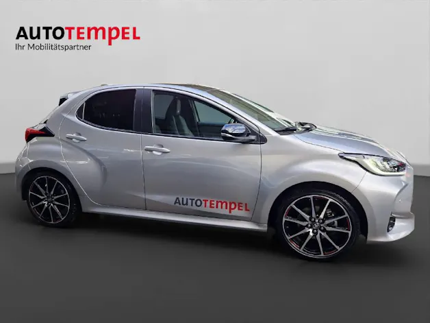Toyota Yaris 1.5 VVT-i HSD GR Sport