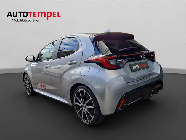 Toyota Yaris 1.5 VVT-i HSD GR Sport