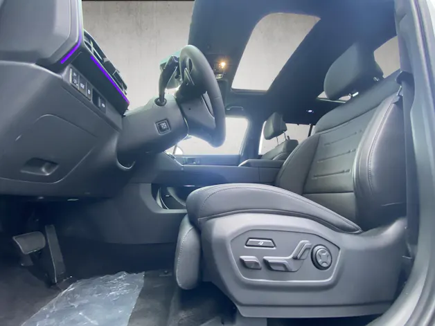 HYUNDAI Santa Fe 1.6 T-GDi HEV Calligraphy Swiss Edition