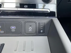 HYUNDAI Santa Fe 1.6 T-GDi HEV Calligraphy Swiss Edition