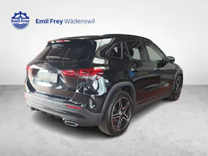 MERCEDES-BENZ GLA 200 4MATIC AMG Line