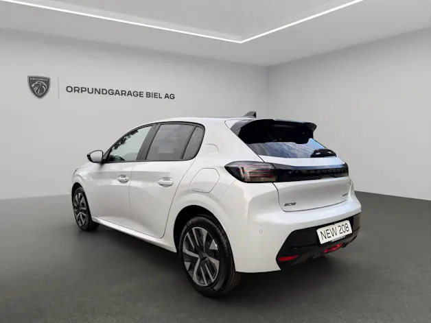 PEUGEOT 208 1.2 Hybrid Business