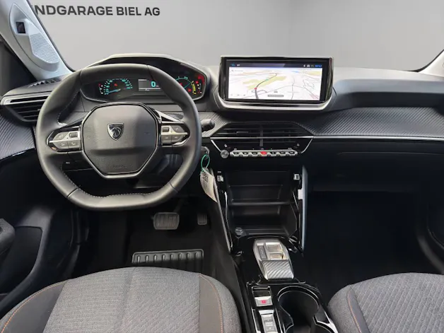 PEUGEOT 208 1.2 Hybrid Business