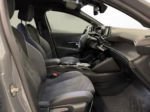 PEUGEOT 208 1.2 Hybrid 145 GT Exclusive