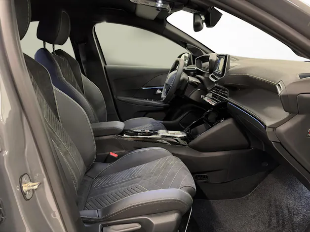 PEUGEOT 208 1.2 Hybrid 145 GT Exclusive