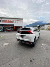 MITSUBISHI ECLIPSE CROSS 4