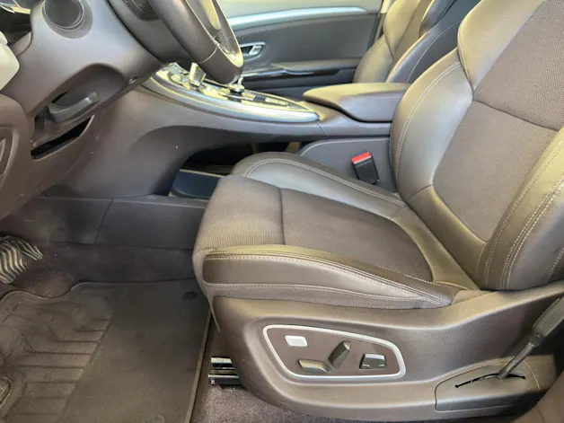 RENAULT Espace 1.6 TCe Intens Automat 200PS 7-Plätzer inkl. AHK