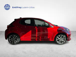 Toyota Yaris 1.5 VVT-i HSD Trend
