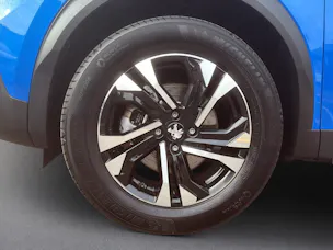 PEUGEOT 2008 e-Allure Pack