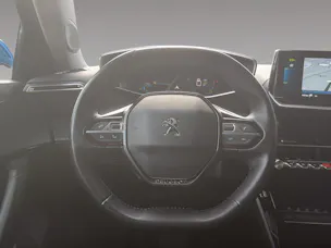 PEUGEOT 2008 e-Allure Pack
