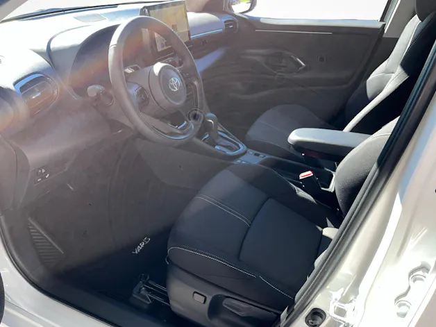 Toyota Yaris 1.5 VVT-i HSD Trend