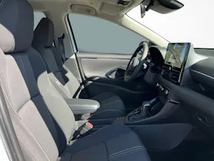 Toyota Yaris 1.5 VVT-i HSD Trend