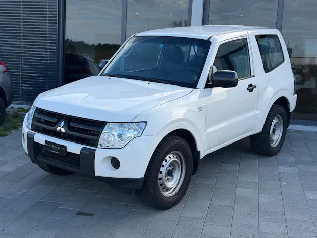 Mitsubishi Pajero 3.2 DID Swiss Professional