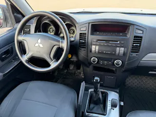 Mitsubishi Pajero 3.2 DID Swiss Professional