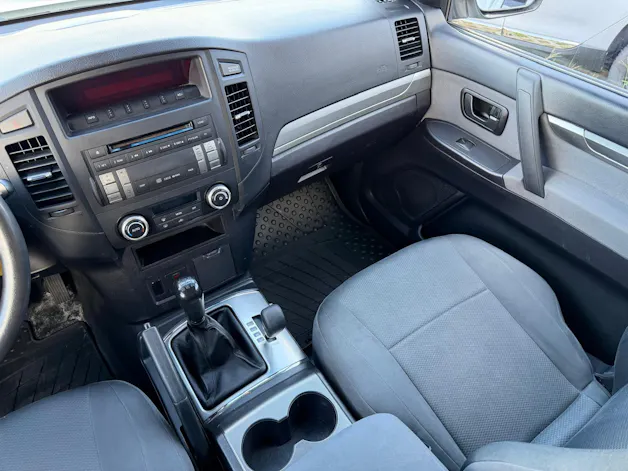 Mitsubishi Pajero 3.2 DID Swiss Professional