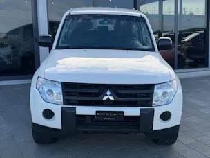 Mitsubishi Pajero 3.2 DID Swiss Professional